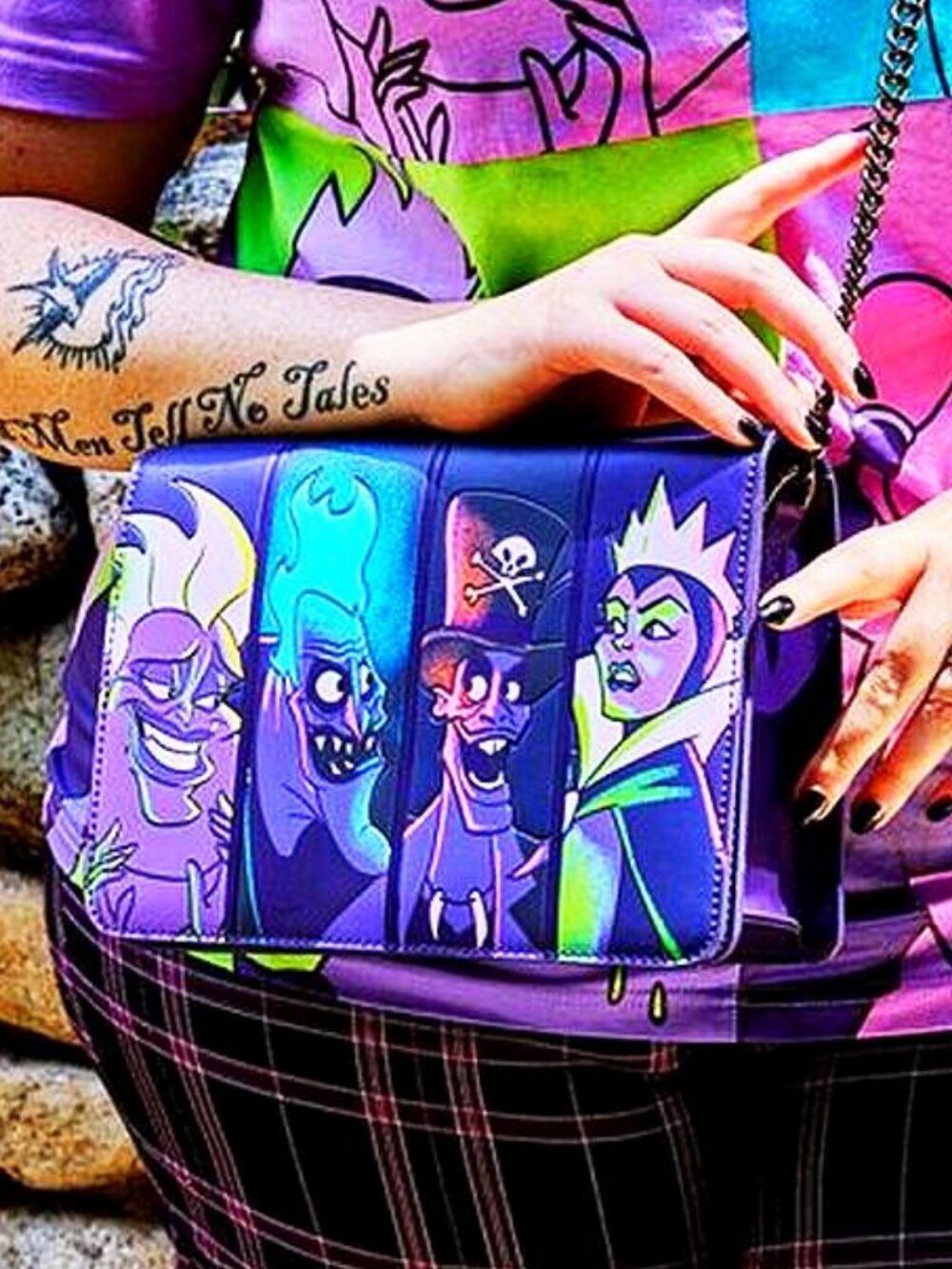 [NEW] Loungefly x Disney Villains in the Dark Crossbody Bag